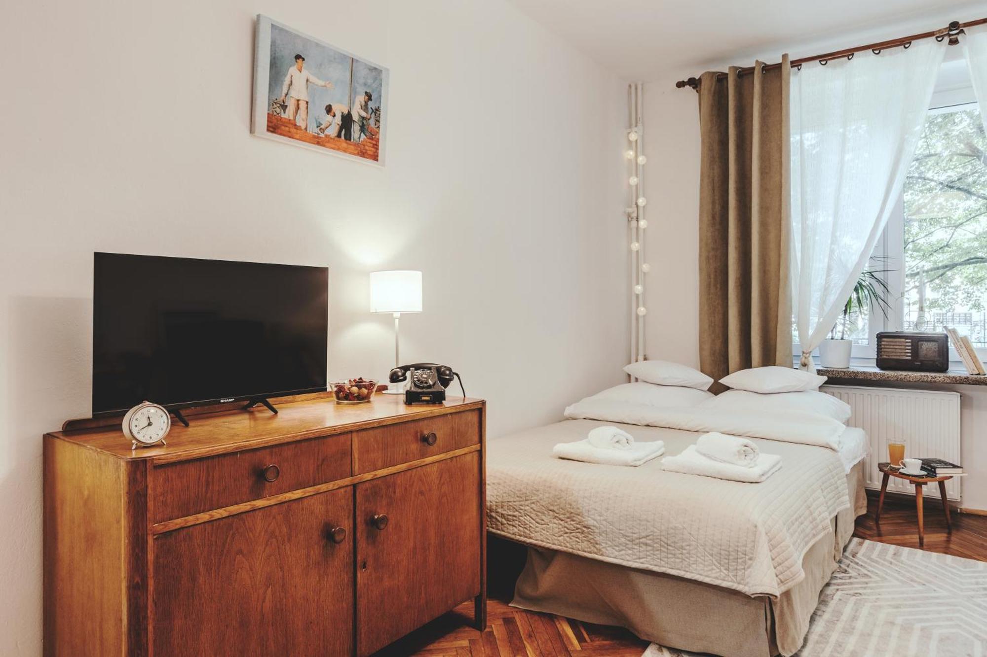 Na Muranowie - Mieszkanie Z Historia I In Muranow - A Flat With Warsaw History Exterior photo